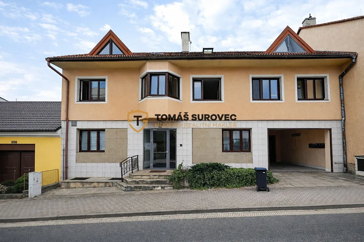 Pronájem bytu 3+kk 67 m²